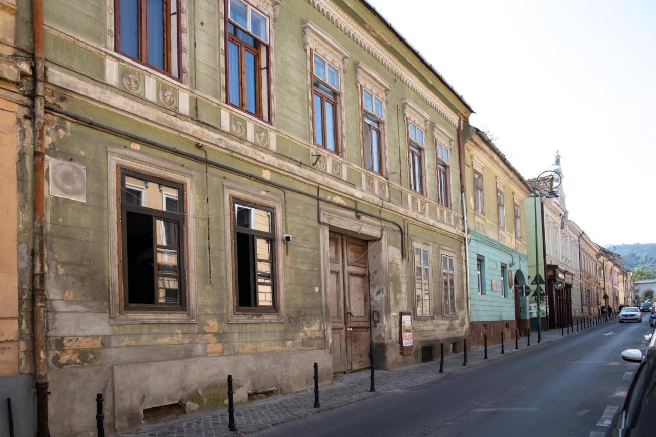 The Bear'S Den In Old City Centre Brașov Exterior foto